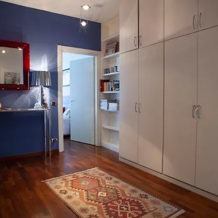 Apartment Pop_house, In The Heart Of Milano! Milan